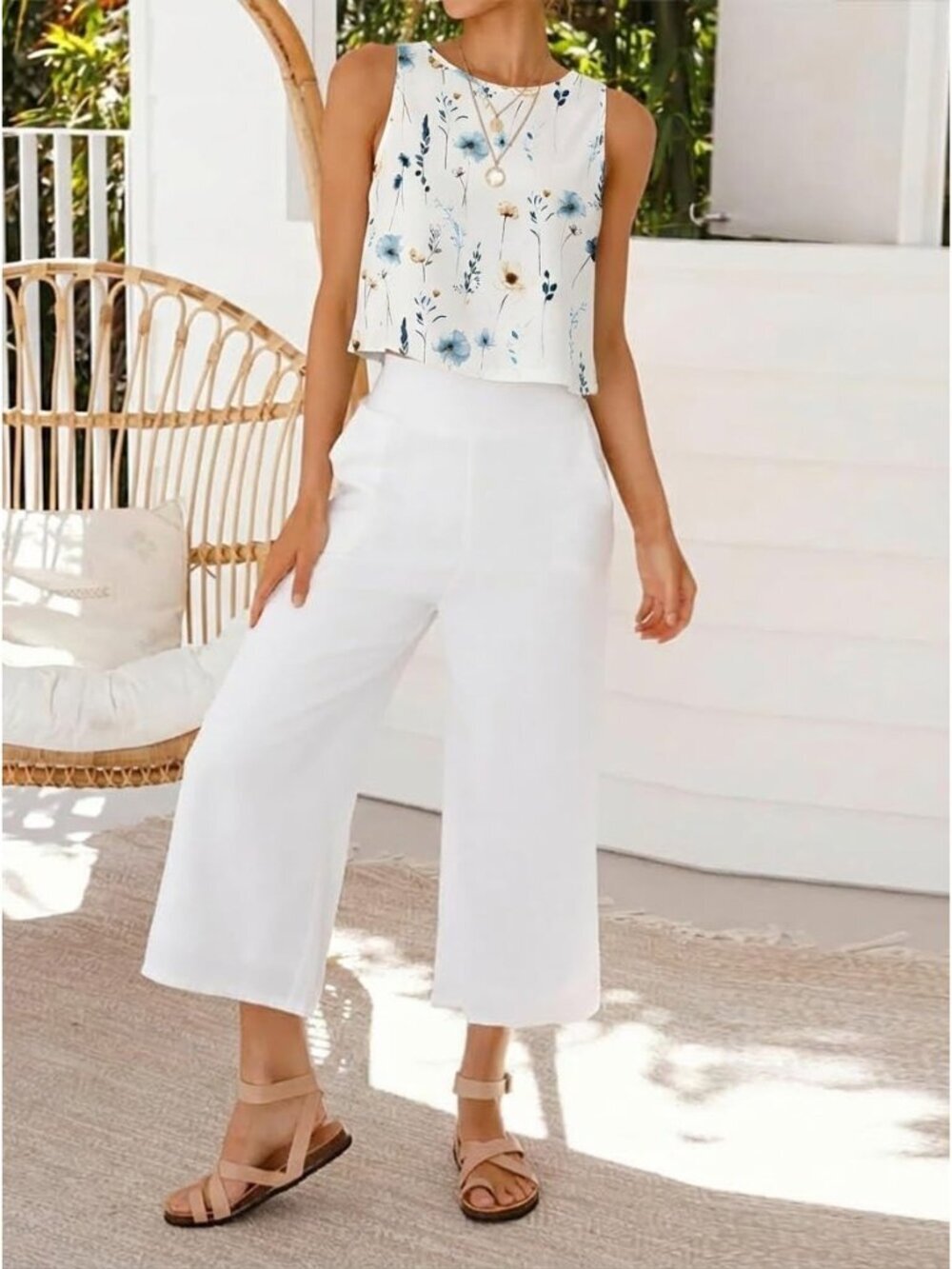 〽️Women's Floral Blue Button Linen Summer Beach Sleeveless Imported Tank Tops